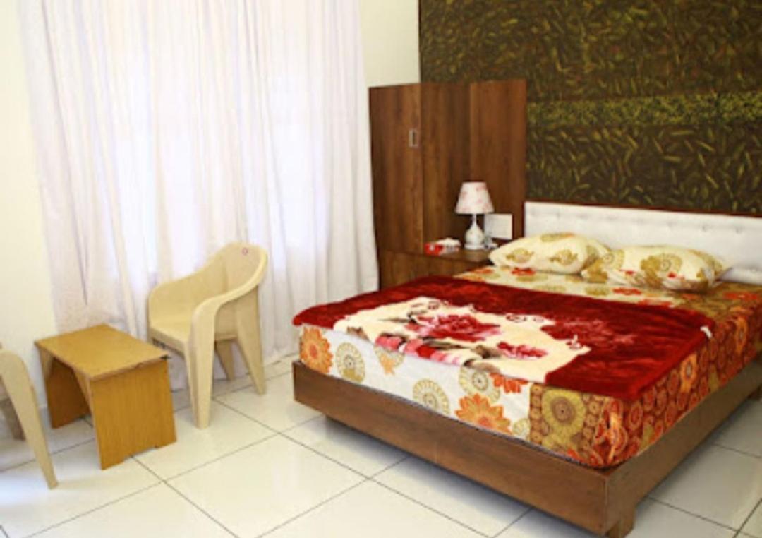 Orchid Ranipuram Apartment Kallar  Екстериор снимка